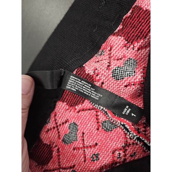 Torrid Fair Isle Heart Print Knit‎ Leggings Black Red White Size 1 - Picture 4 of 8